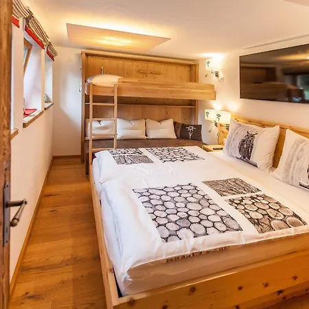 Haberlhuette شاليه *